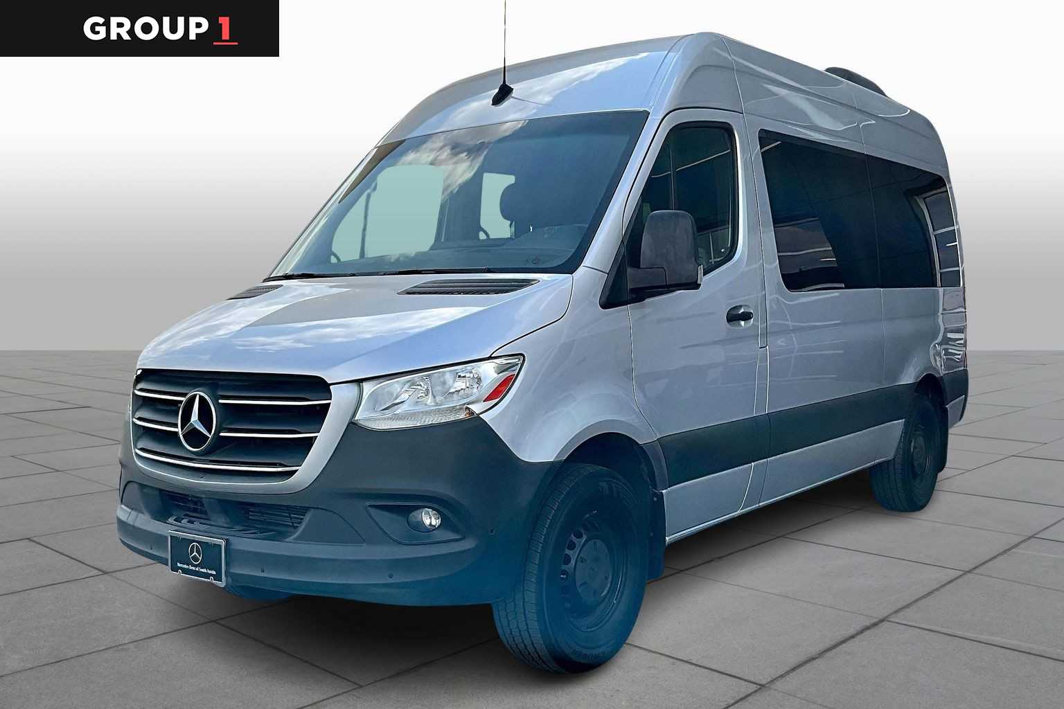 2020 Mercedes-Benz Sprinter Passenger Van Base's photo
