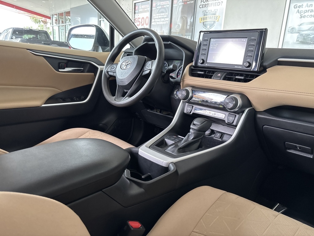 2022 Toyota RAV4 XLE photo 23