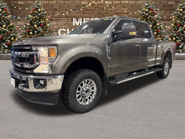 2022 Ford F-350 Super Duty XLT's photo