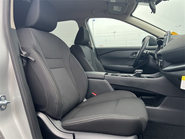 2025 Nissan Rogue S photo 5