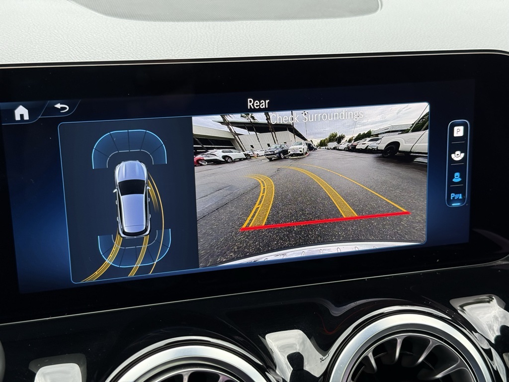 2025 Mercedes Benz GLA 250 4MATIC photo 4