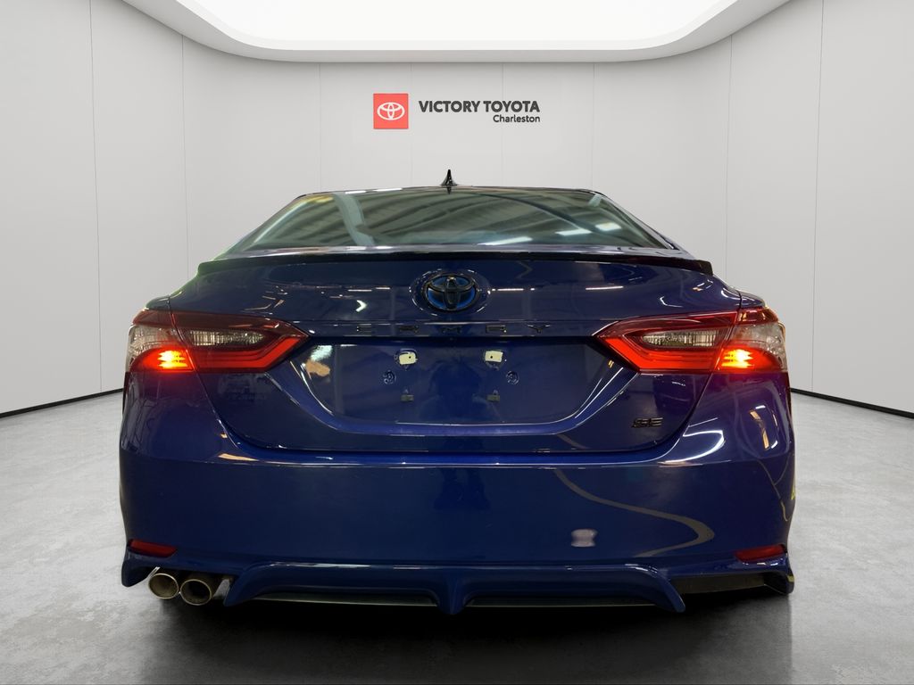 2023 Toyota Camry Hybrid SE photo 4