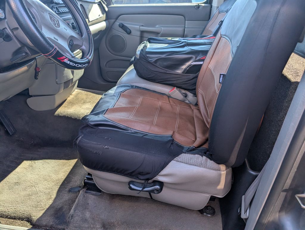 2003 Dodge Ram ST photo 4