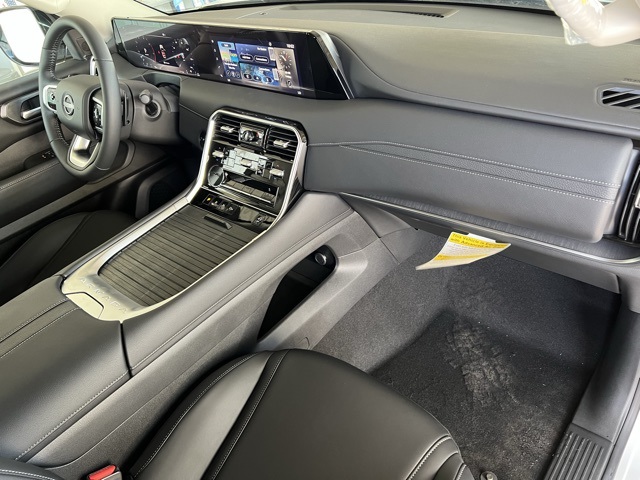 2025 Nissan Armada SV photo 22