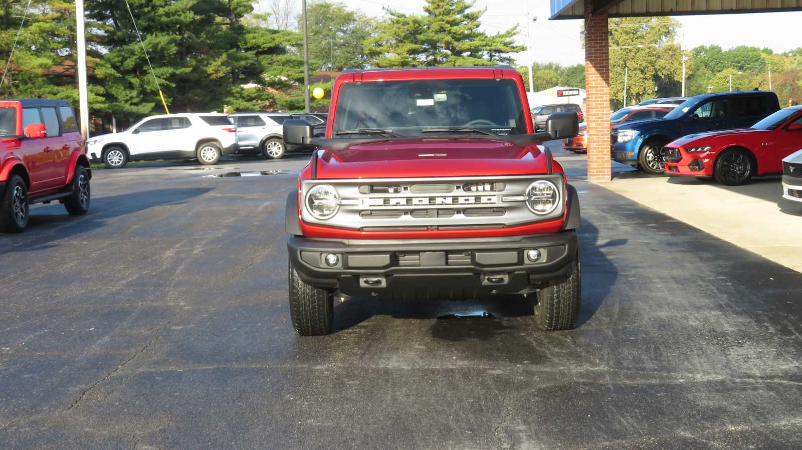 2024 Ford Bronco Big Bend photo 2