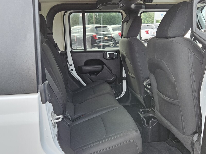 2022 Jeep Gladiator Sport S photo 12