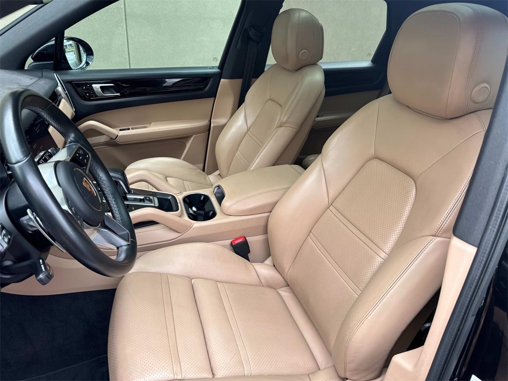 2021 Porsche Cayenne photo 4