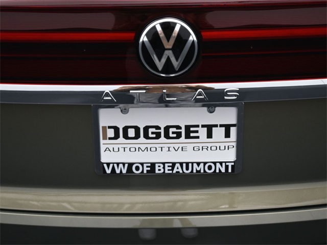 2025 Volkswagen Atlas Cross Sport SEL Premium R-Line photo 11