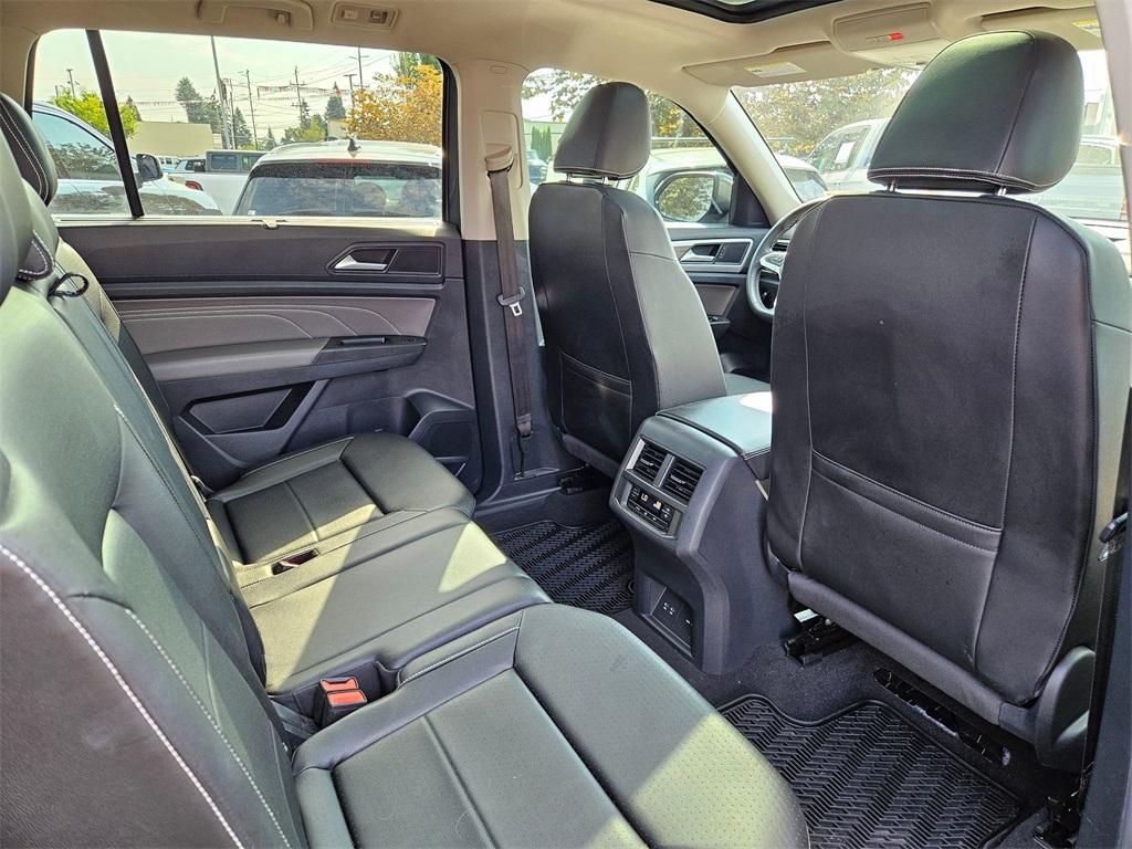 2023 Volkswagen Atlas V6 SEL photo 33