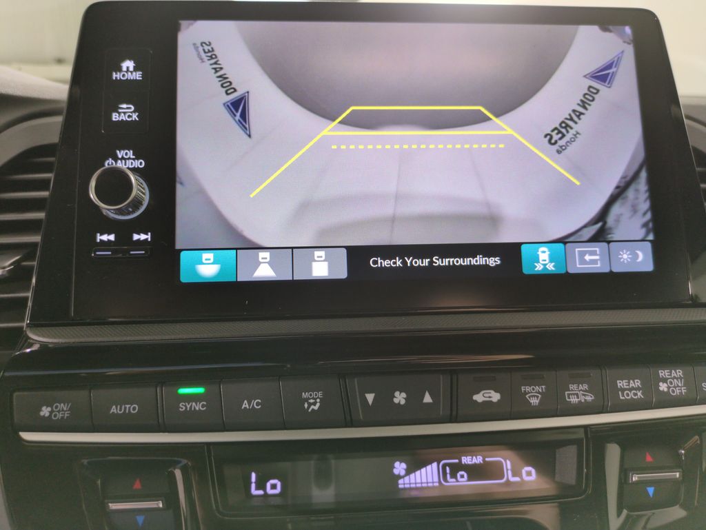 2026 Honda Odyssey Touring photo 19