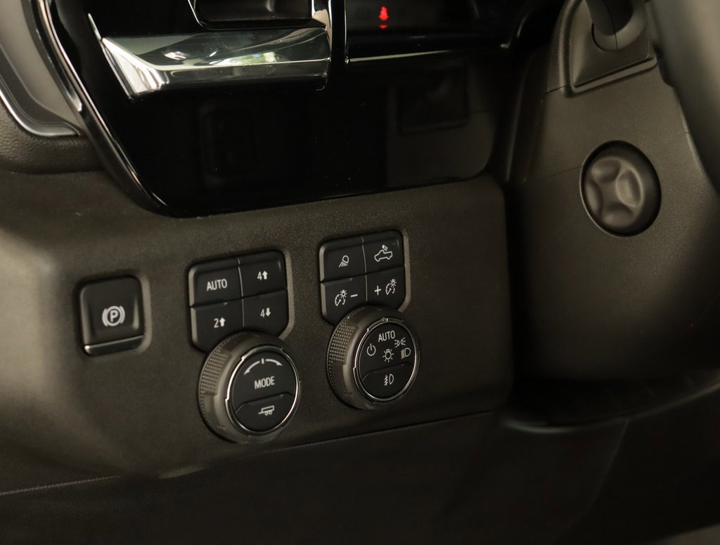 2024 Chevrolet Silverado 1500 LTZ photo 10