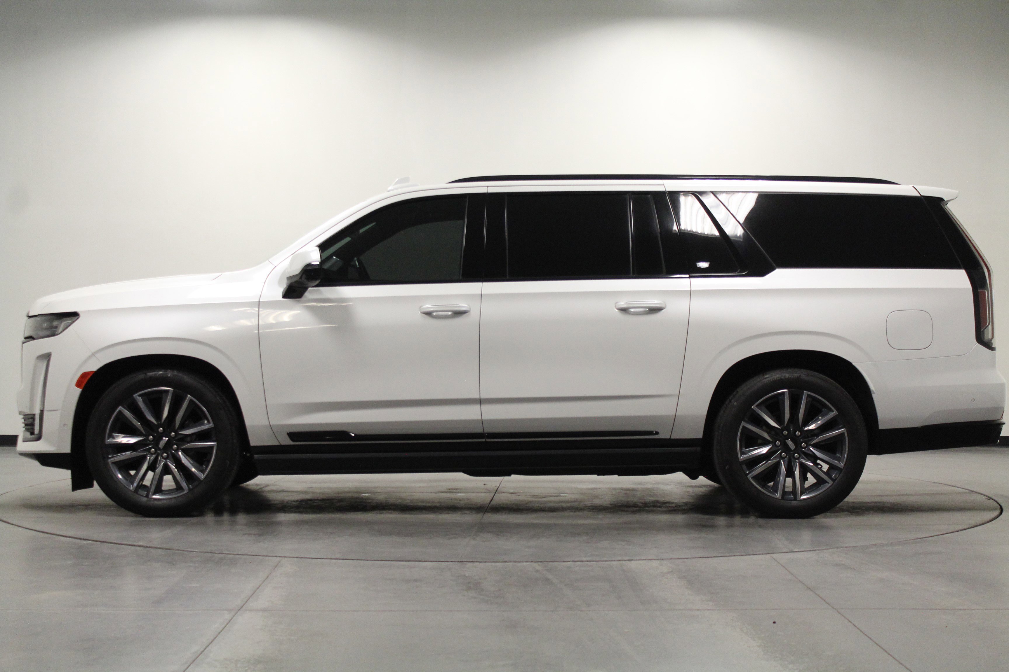 2021 Cadillac Escalade ESV Sport photo 6