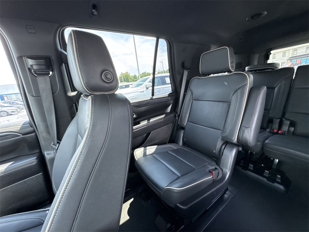 2023 Gmc Yukon SLT photo 8