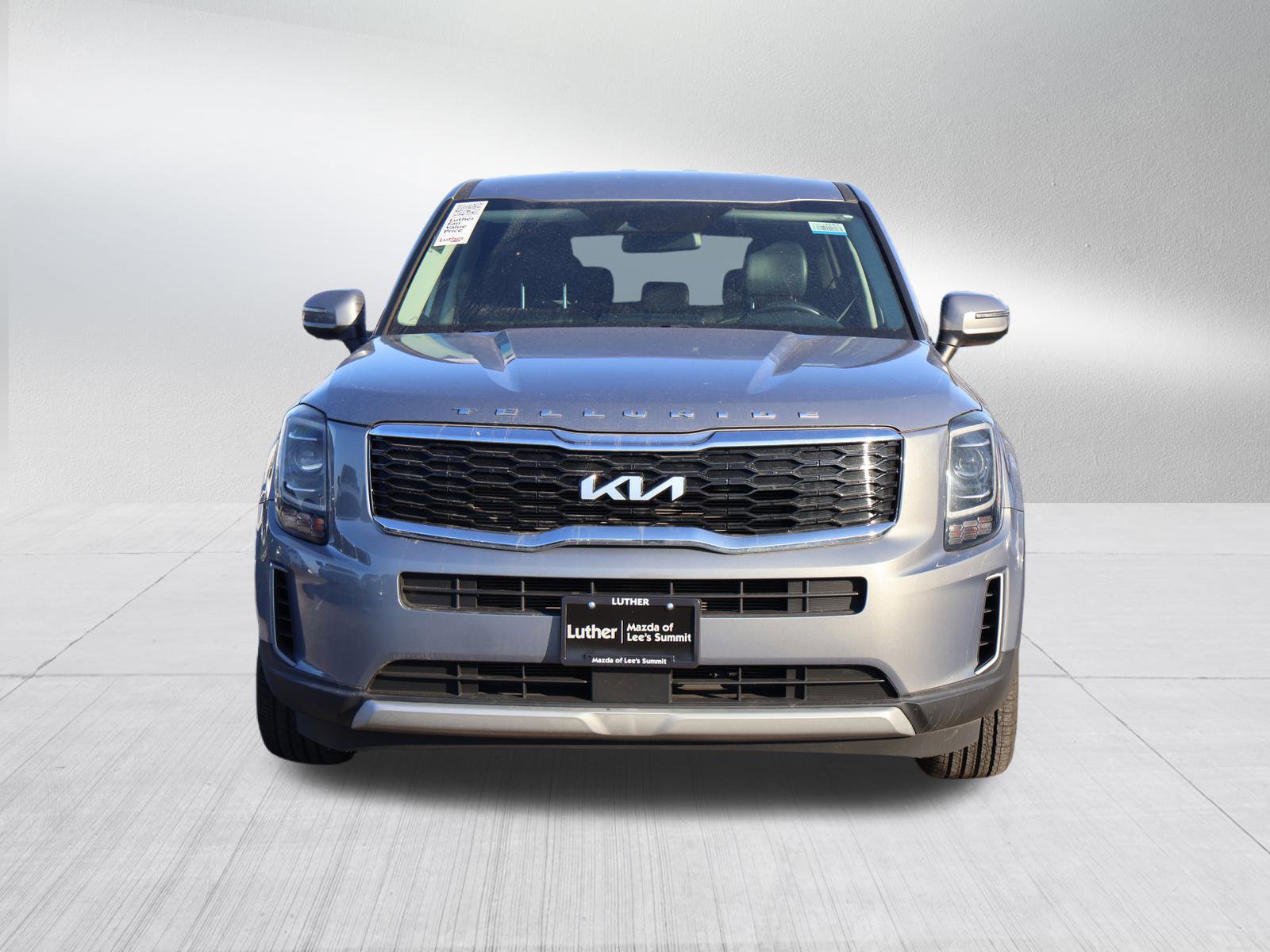 Used 2022 Kia Telluride LX with VIN 5XYP2DHC9NG211844 for sale in Kansas City
