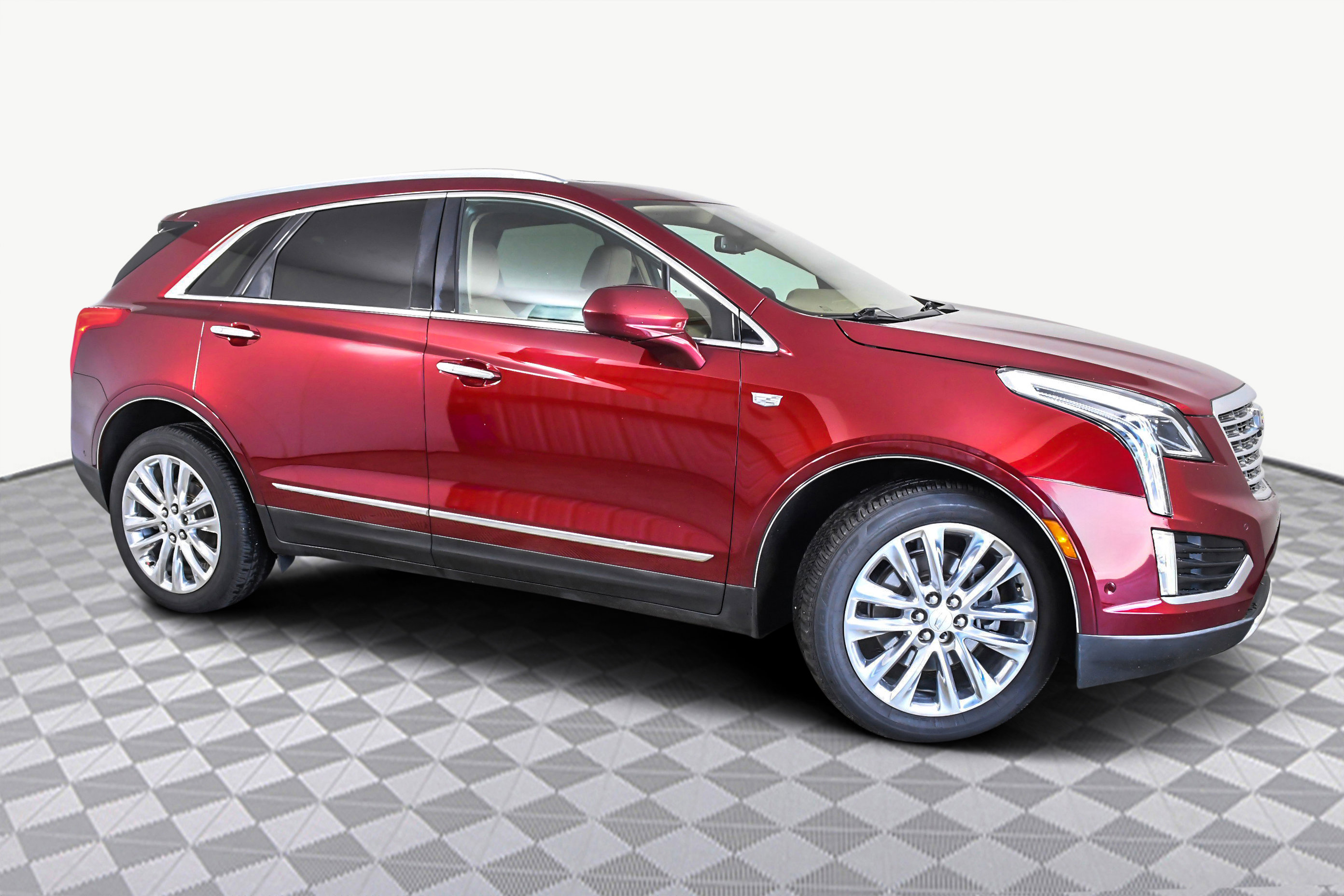 2017 Cadillac XT5 Platinum's photo