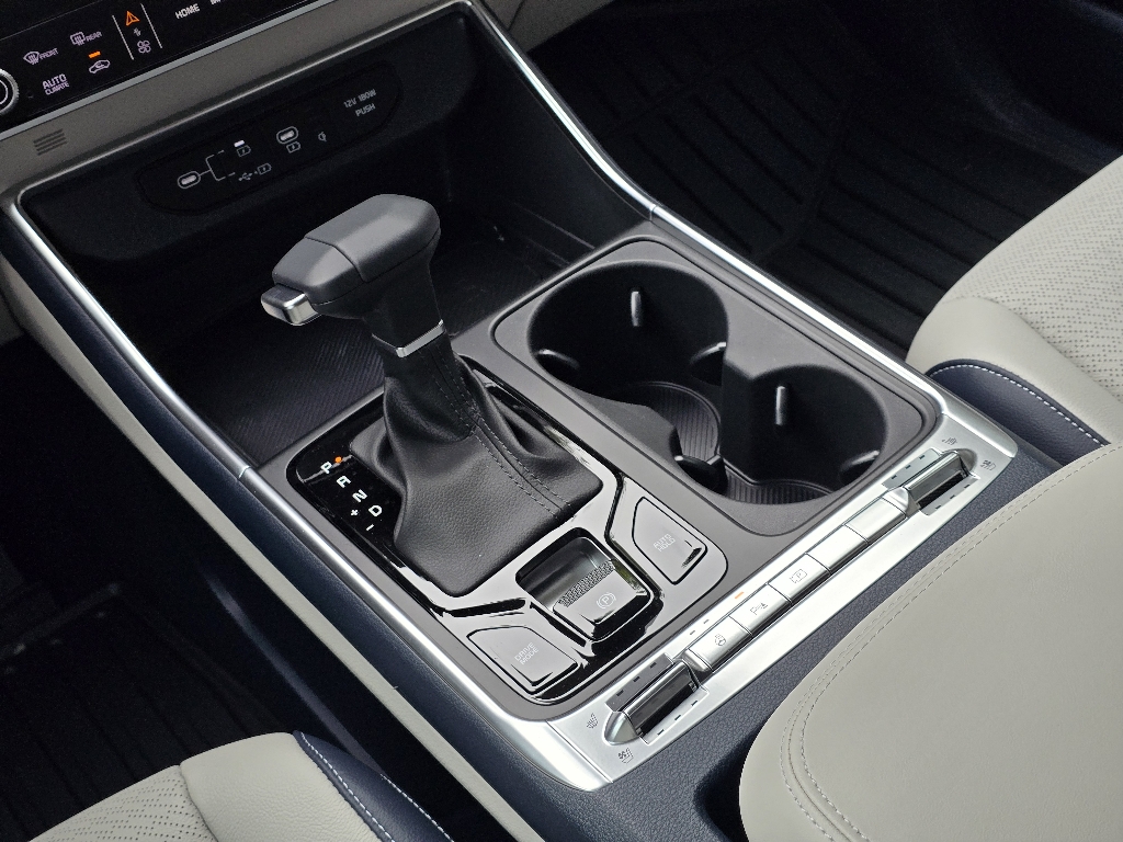 2025 Kia Carnival SX Prestige photo 9
