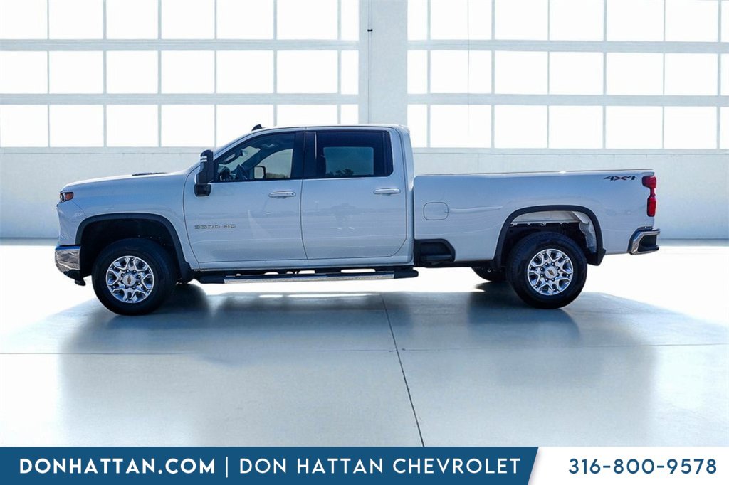 2024 Chevrolet Silverado 3500HD LT photo 2