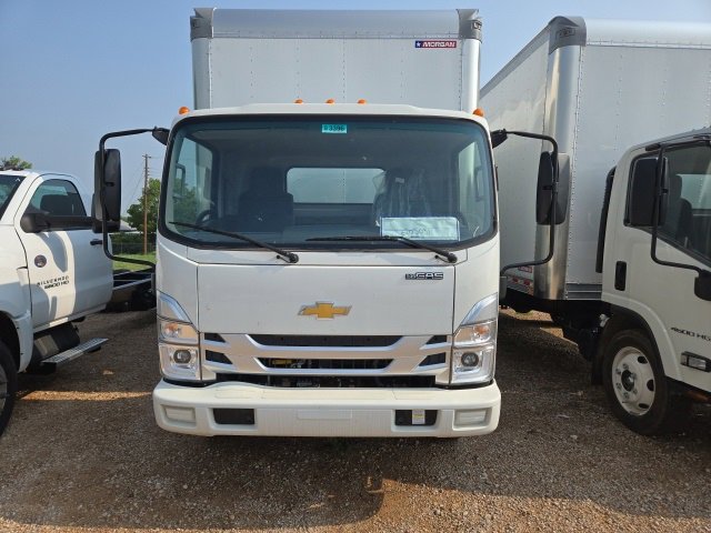 2025 Chevrolet Low Cab Forward Base's photo
