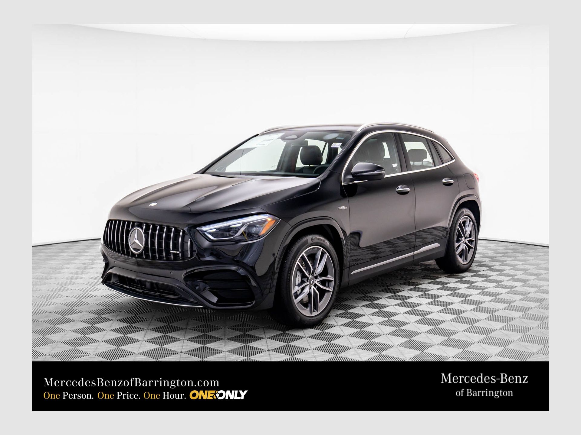 2026 Mercedes-Benz GLA AMG GLA 35's photo