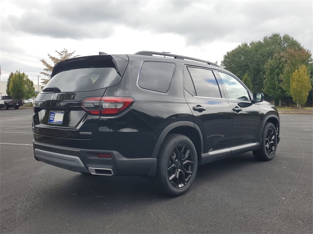 2025 Honda Pilot Touring photo 3