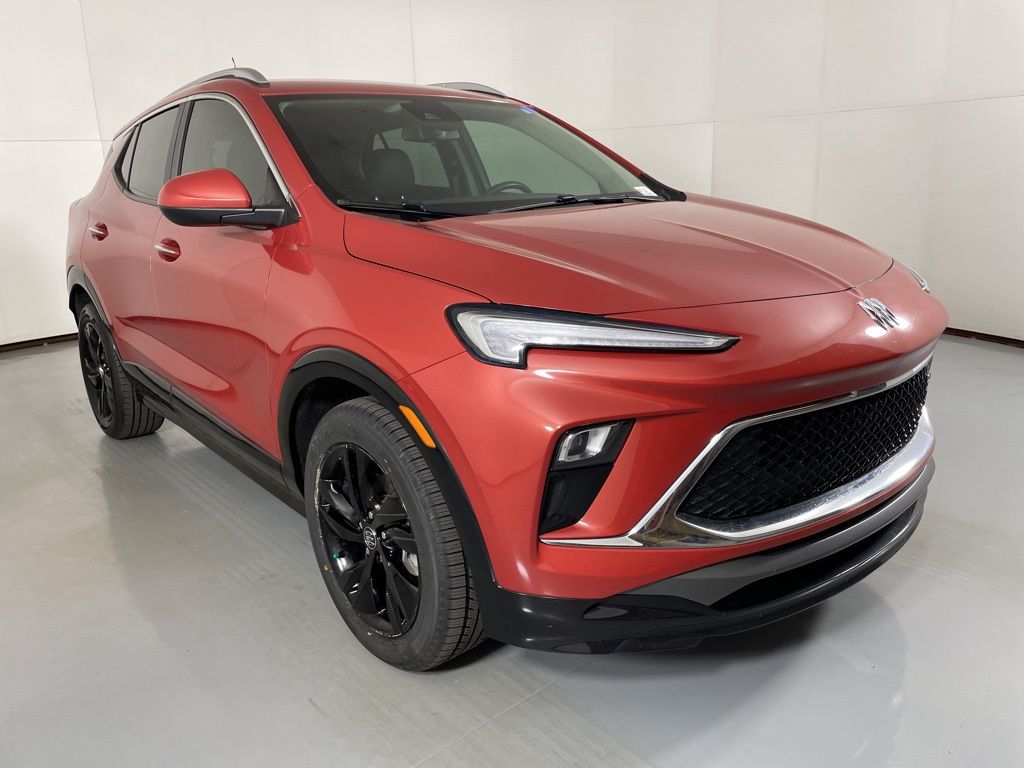 2024 Buick Encore GX Sport Touring photo 2