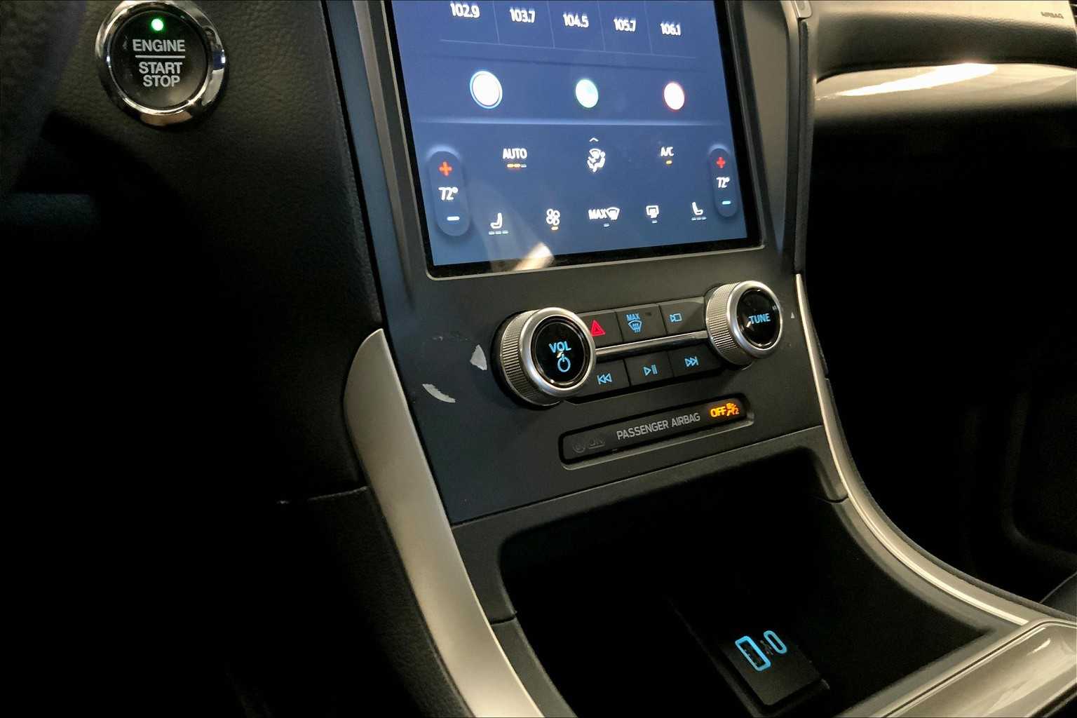 2023 Ford Edge SEL photo 31