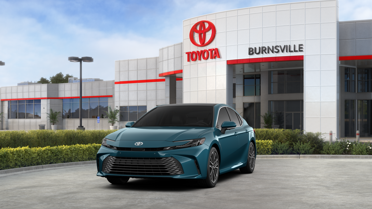 2025 Toyota Camry XLE photo 14