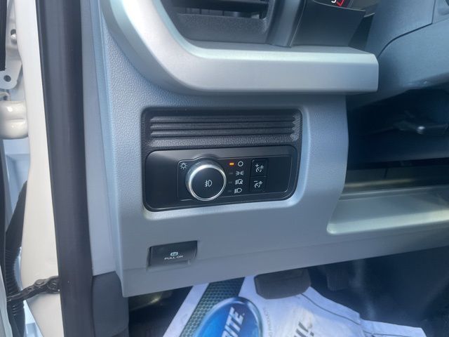 2024 Ford F-450 photo 16