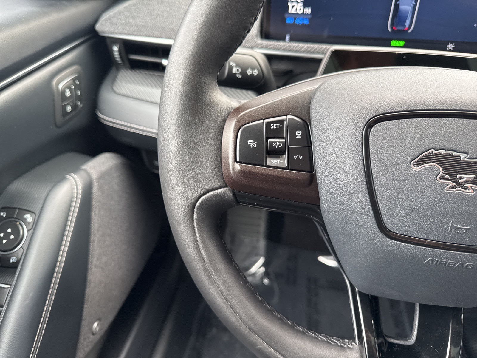 2021 Ford Mustang Mach-E Premium photo 30
