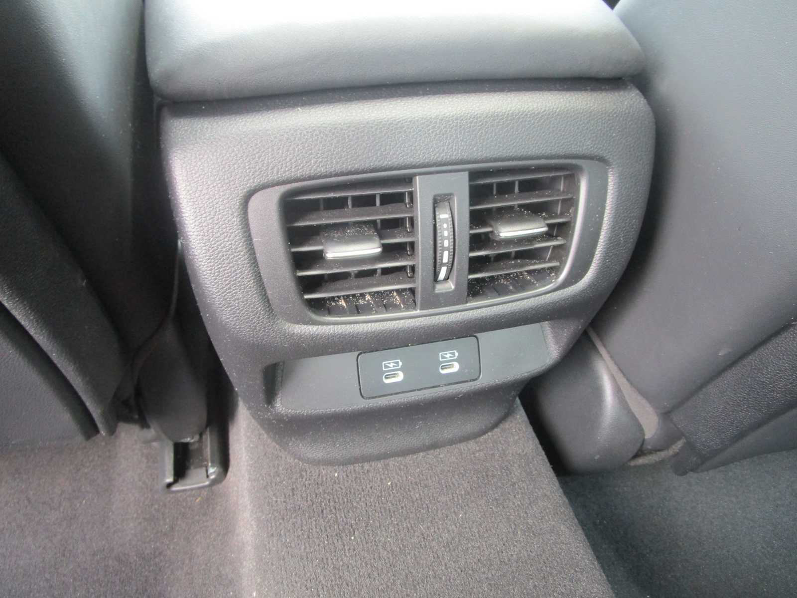 2025 Acura TLX Technology photo 11