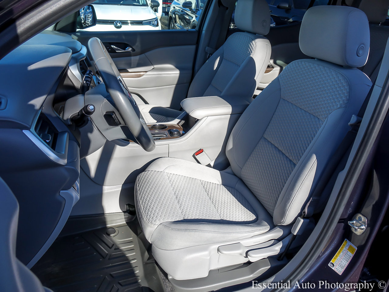 2018 GMC ACADIA - Image 7