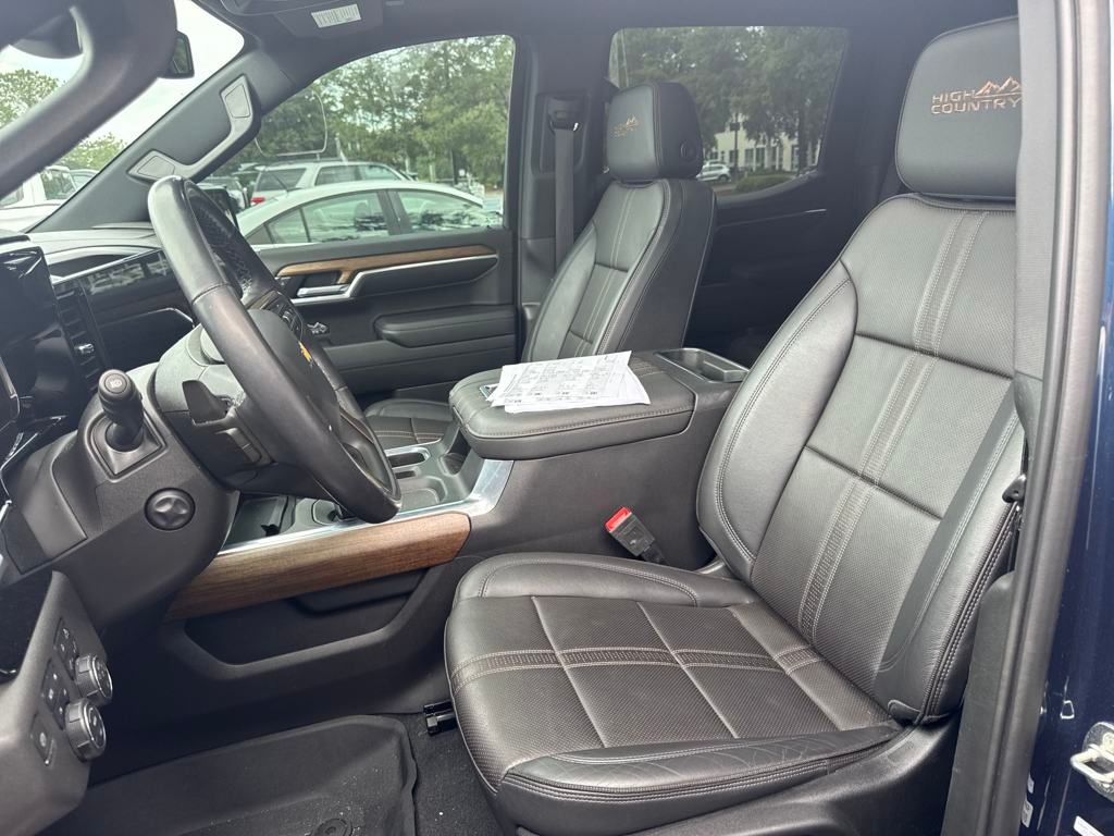 2022 Chevrolet Silverado 1500 High Country photo 16
