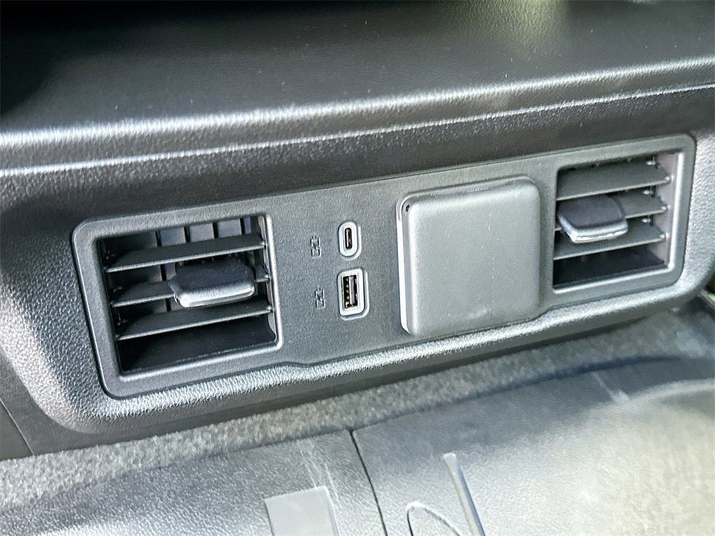 2025 Chevrolet Silverado 1500 LT photo 18