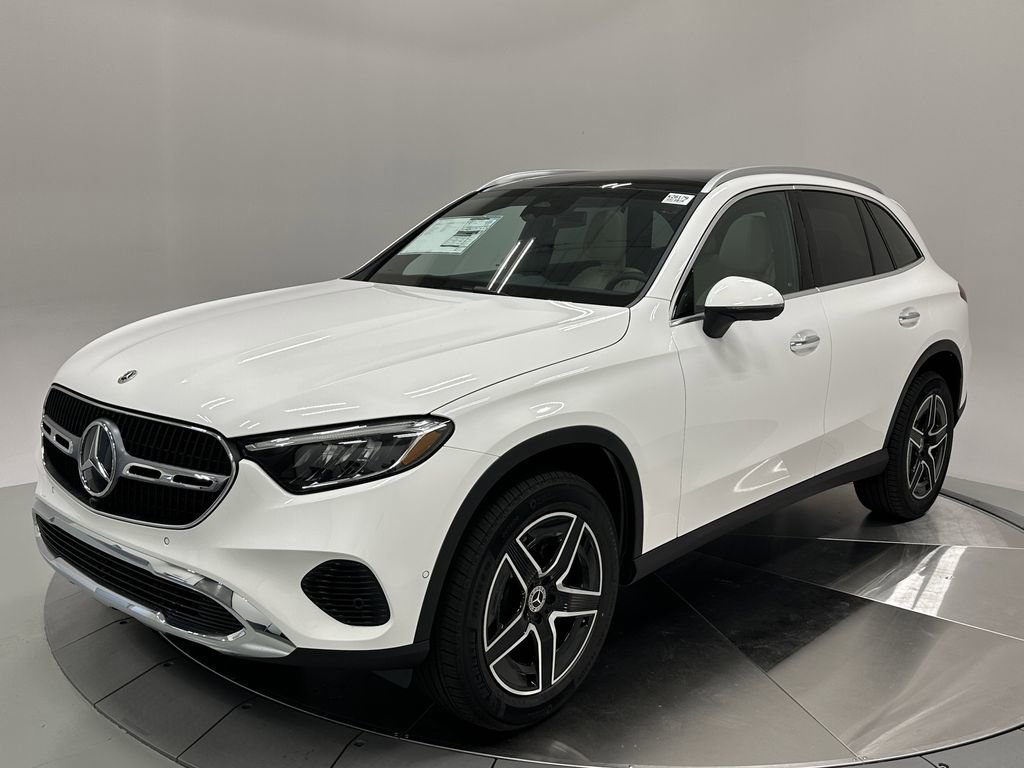 2026 Mercedes Benz GLC 300 photo 3