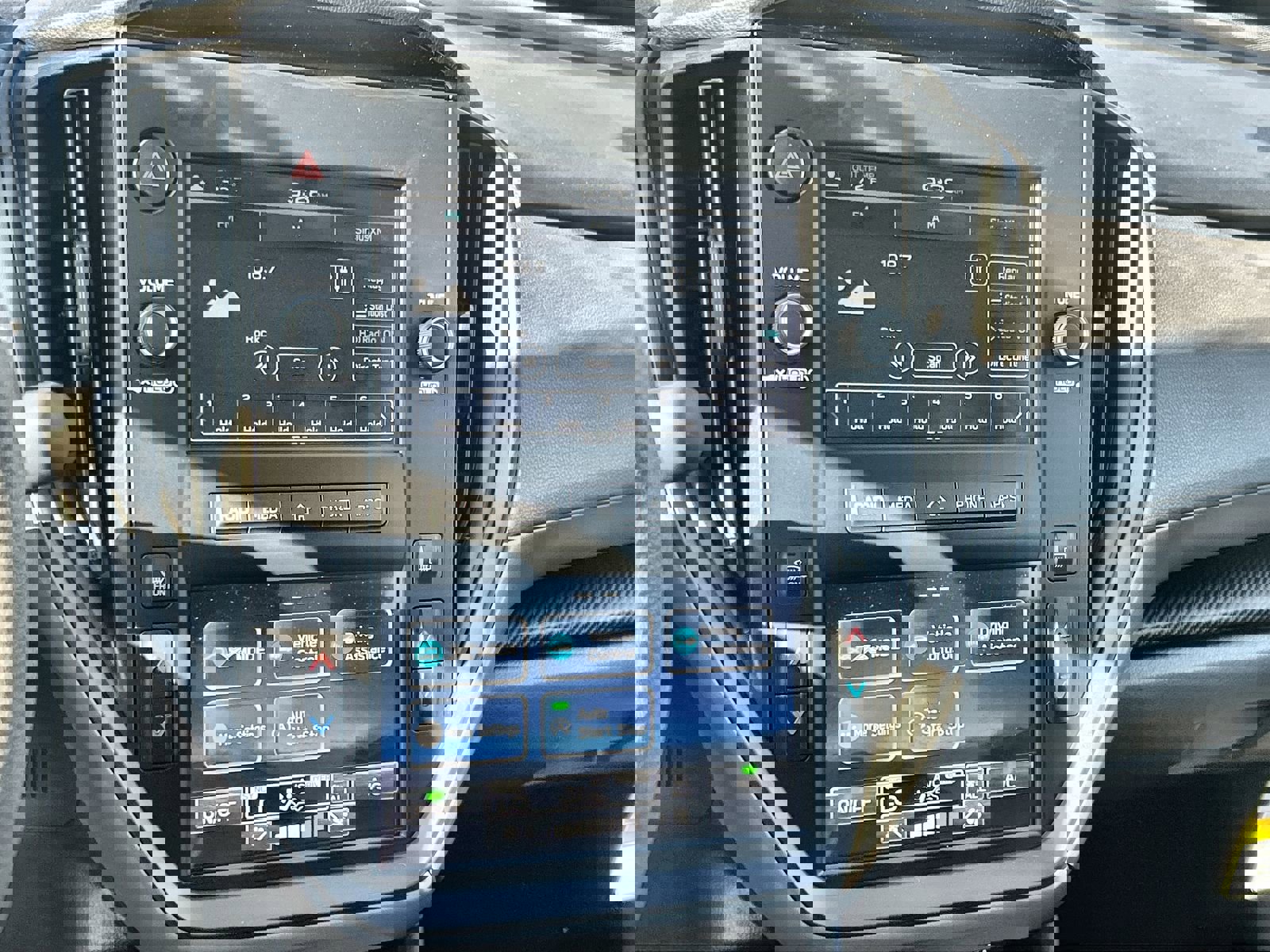 2025 Subaru Crosstrek Base photo 18
