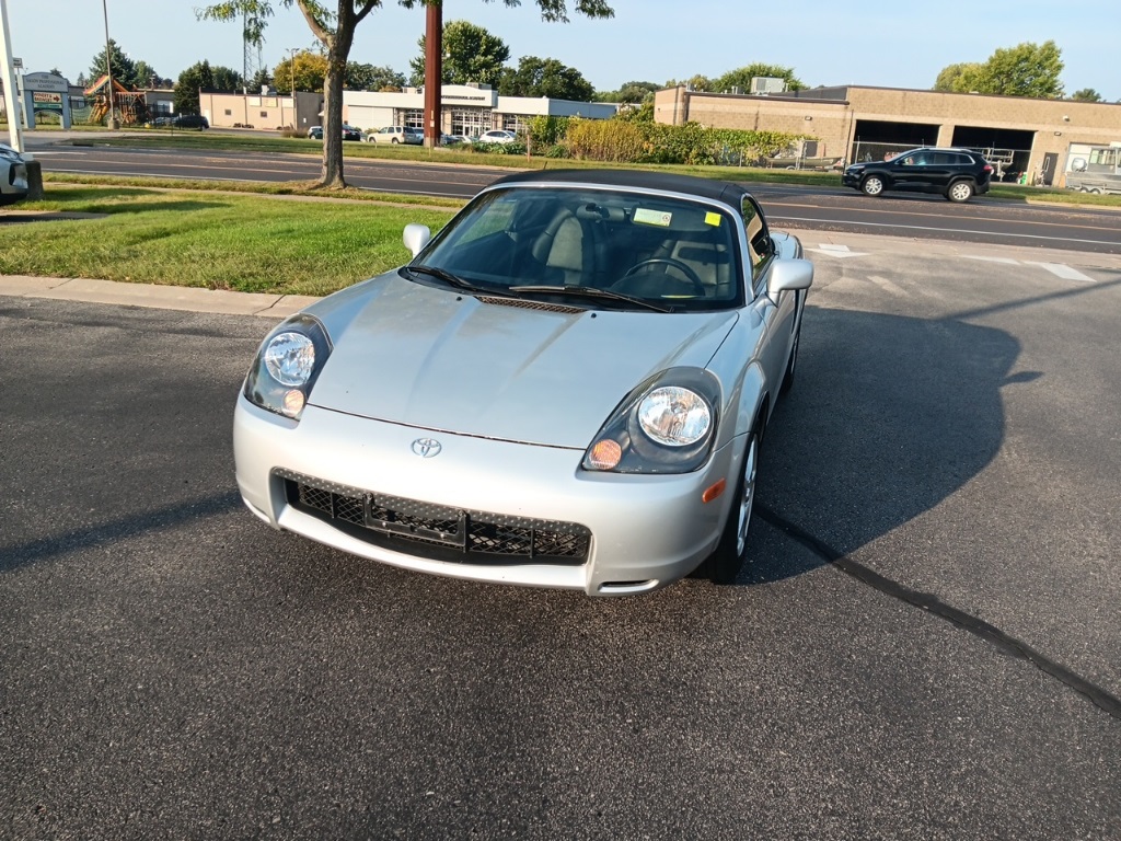 2000 Toyota MR2 Spyder Base photo 17