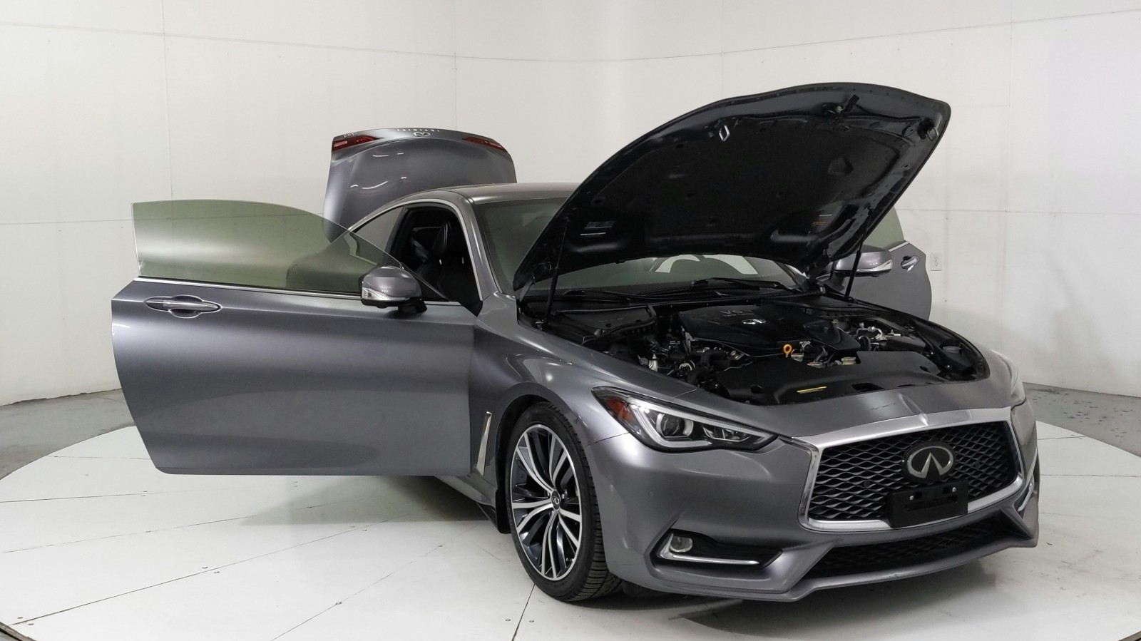 Used 2022 Graphite Shadow INFINITI LUXE image 13