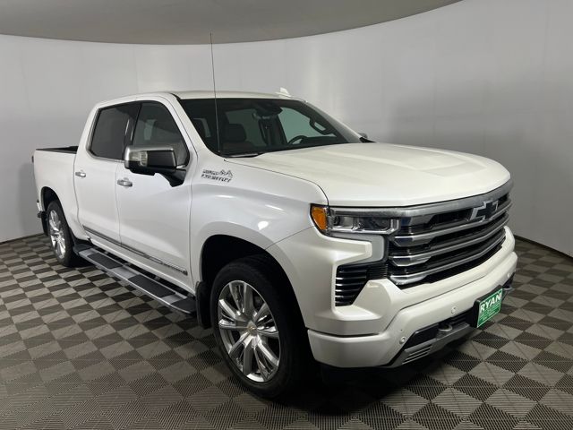 2023 Chevrolet Silverado 1500 High Country's photo