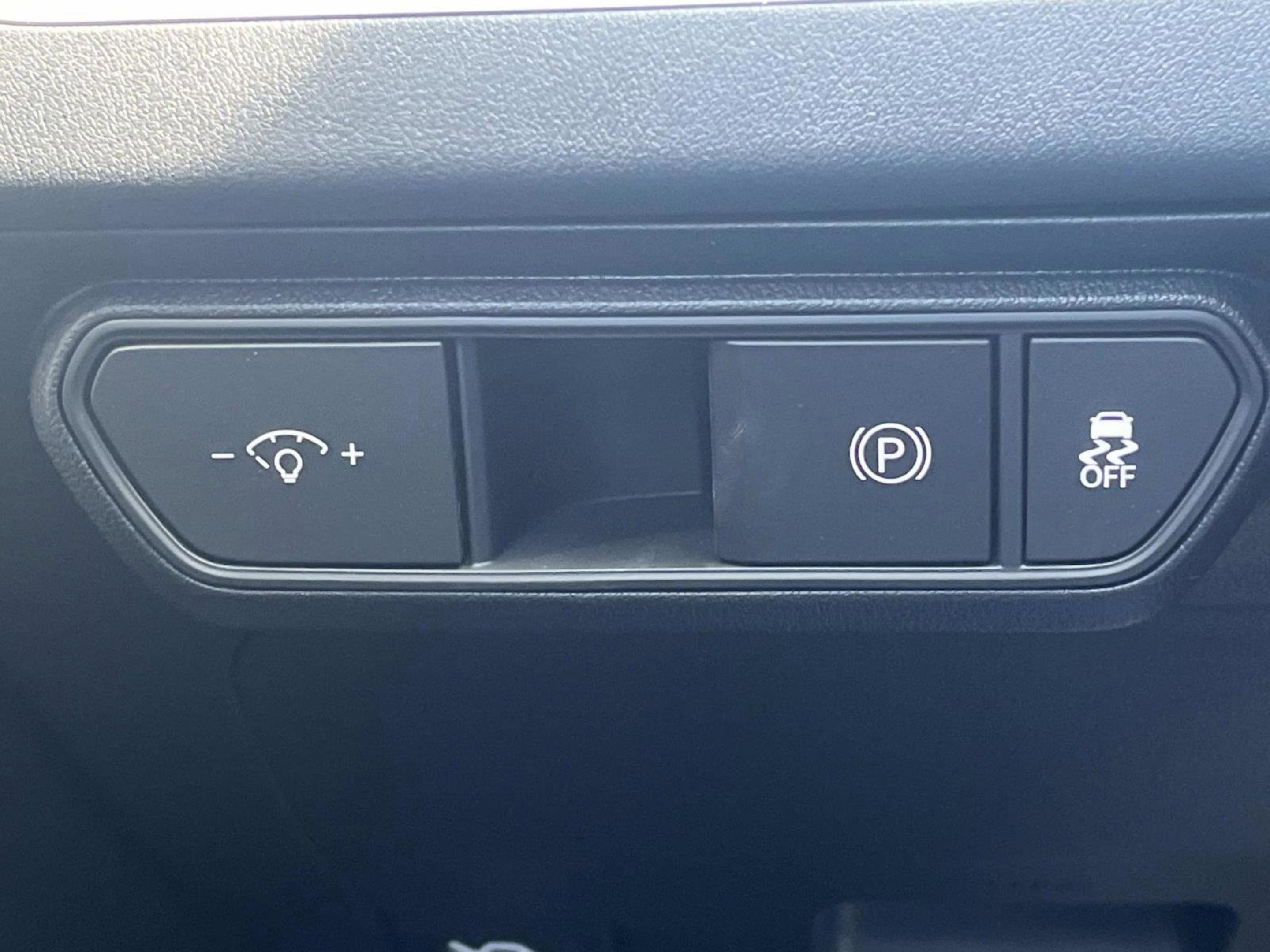 2025 Kia K4 LXS photo 24