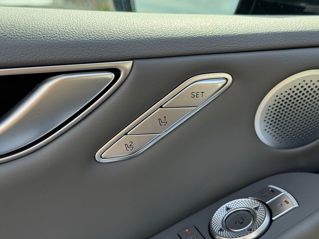 2025 Genesis G80 2.5T Sport Prestige photo 24