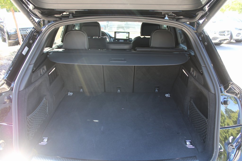 2024 Audi Q5 S line Prestige 55 TFSI Premium photo 8
