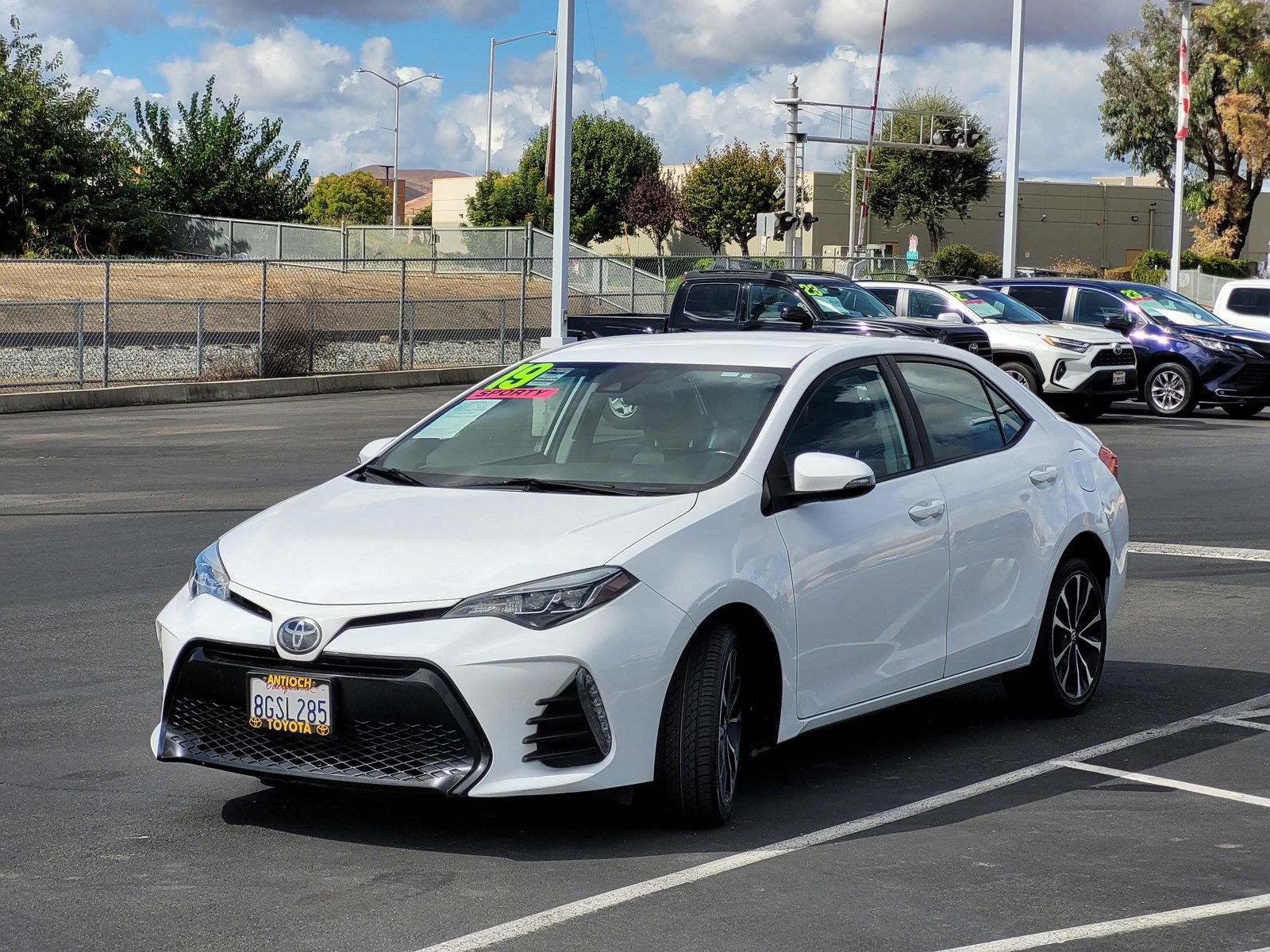 2019 Toyota Corolla XLE XSE photo 8