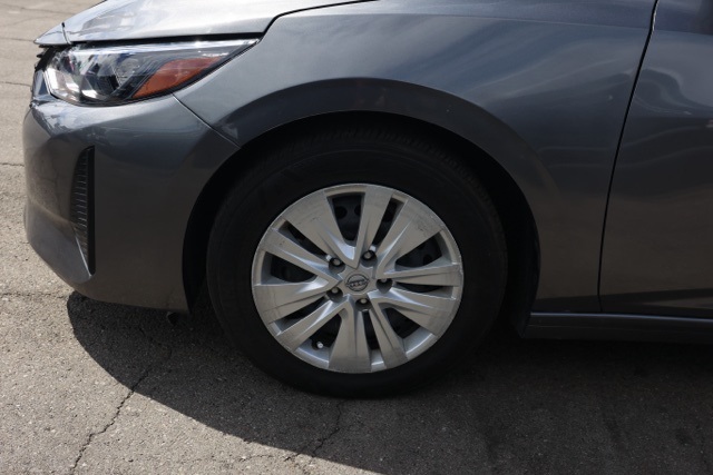 2024 Nissan Sentra S photo 7