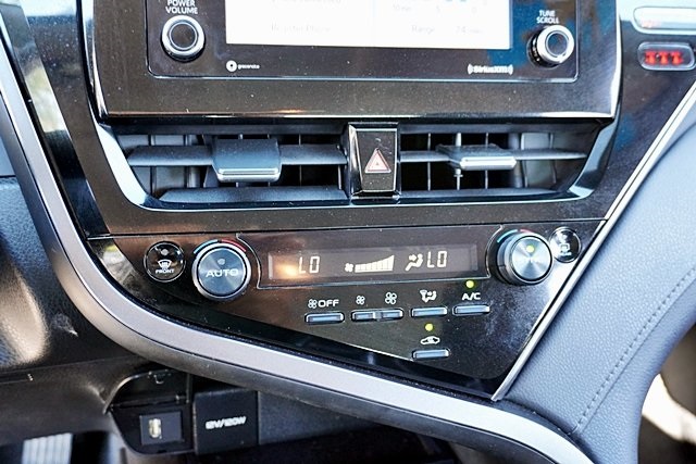 2023 Toyota Camry LE photo 27