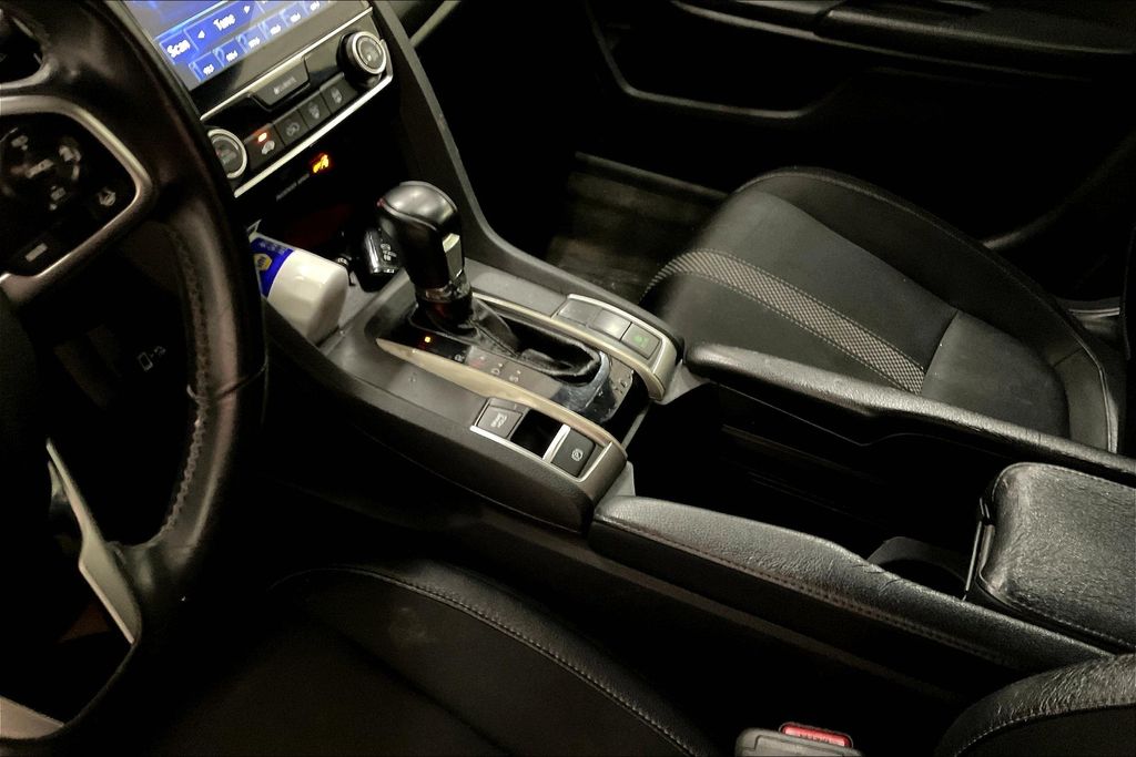 2021 Honda Civic Sport photo 13