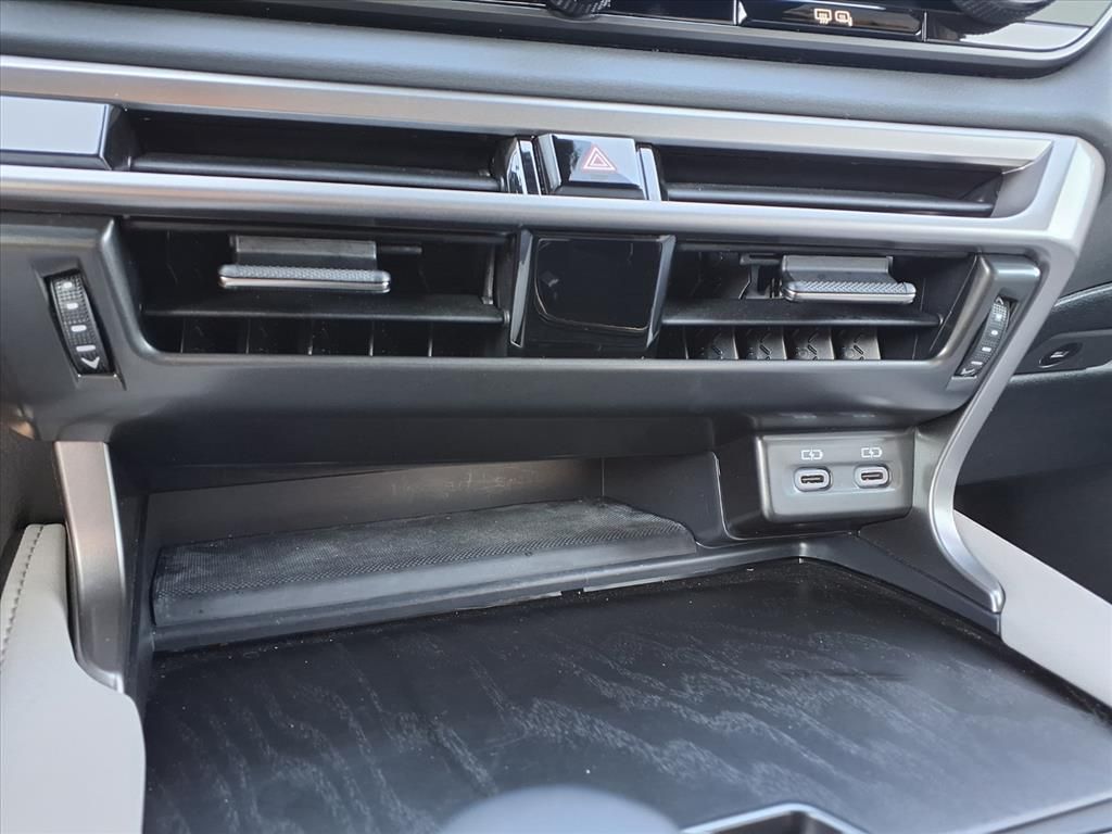 2024 Lexus RX 350 Premium photo 18
