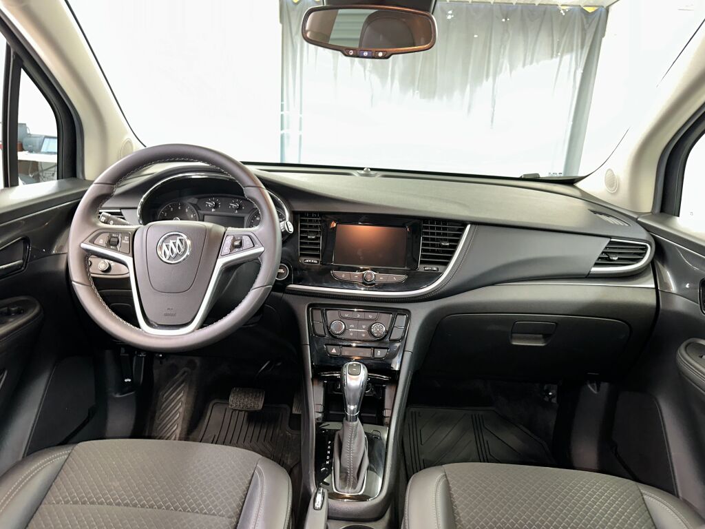2022 Buick Encore Preferred photo 8