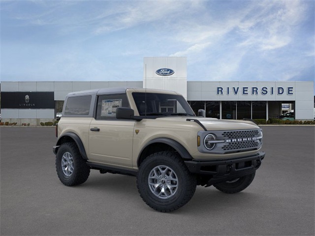 2025 Ford Bronco Badlands photo 7