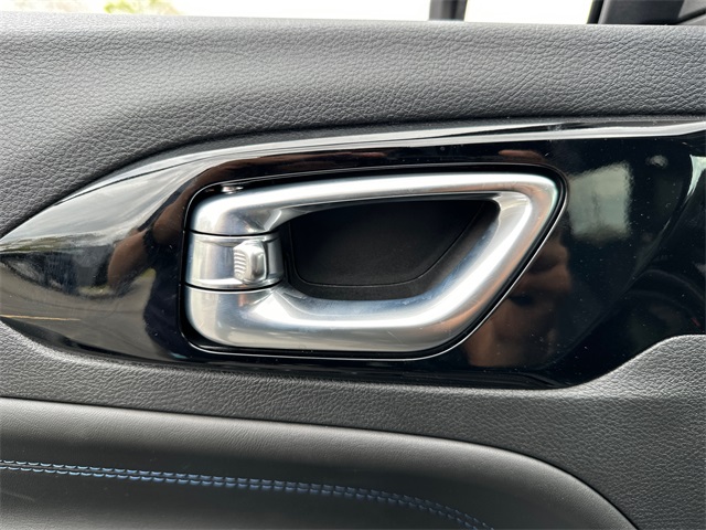 2025 Jeep Compass Latitude photo 31