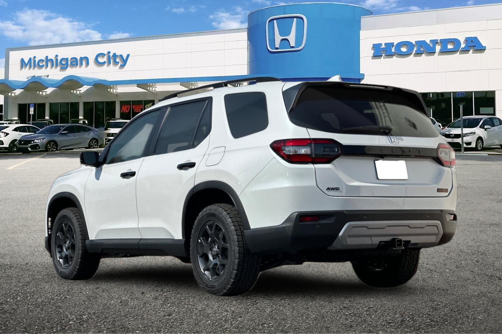 2025 Honda Pilot TrailSport photo 3